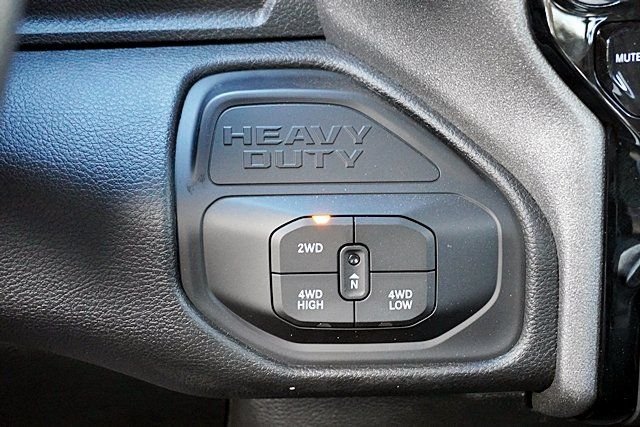 New 2026 Bright White Clear-Coat Exterior Paint RAM Tradesman image 38