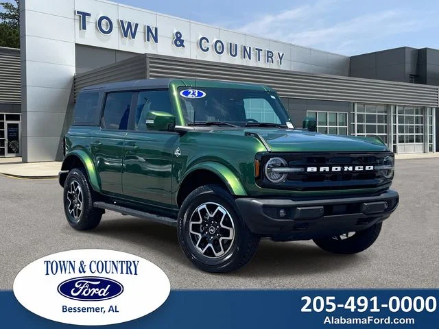 2023 Ford Bronco Outer Banks 4x4's photo