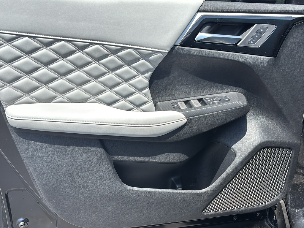 2023 Mitsubishi Outlander SEL - Photo 16