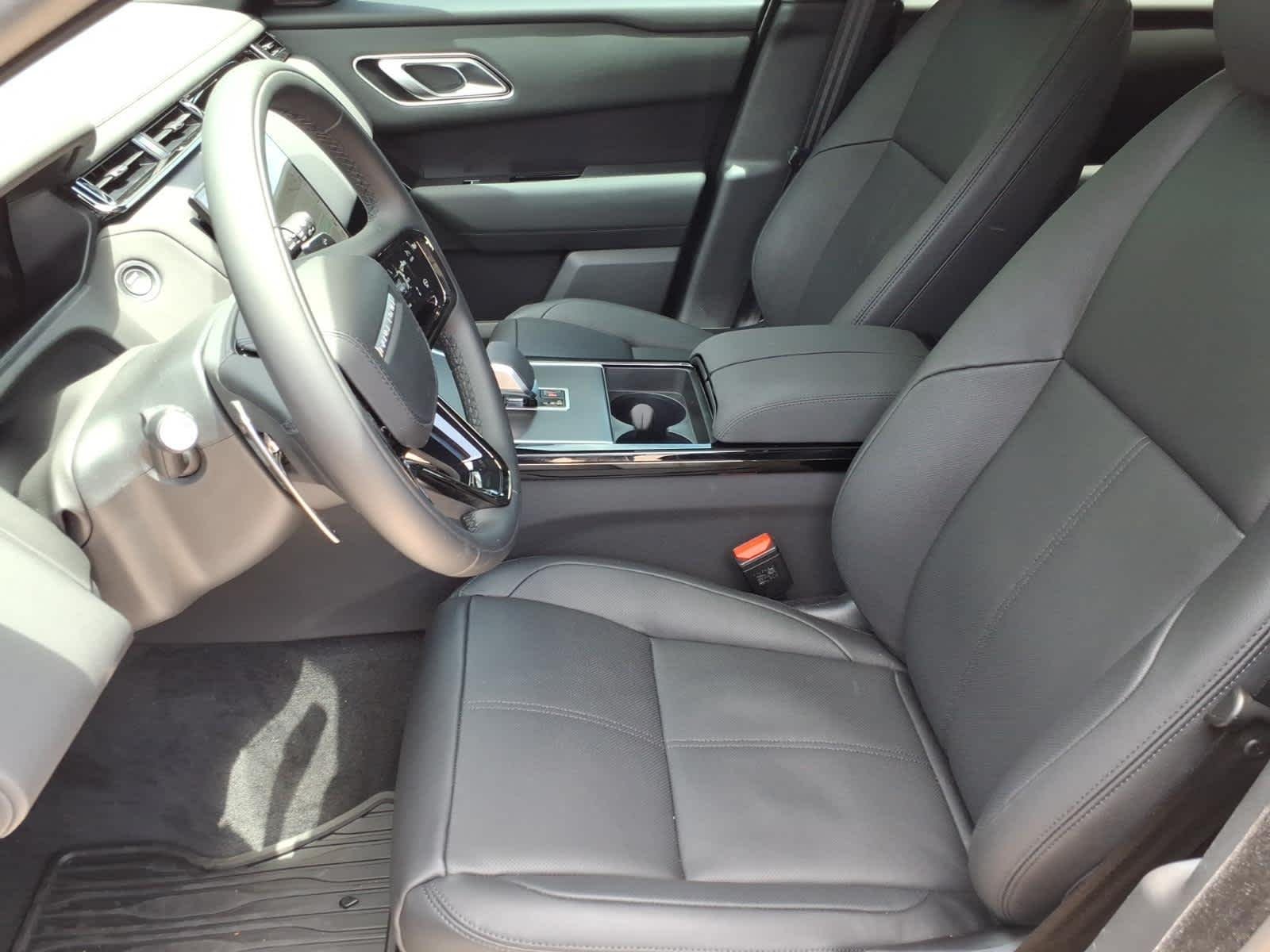 New 2026 Batumi Gold Land Rover Dynamic SE image 10