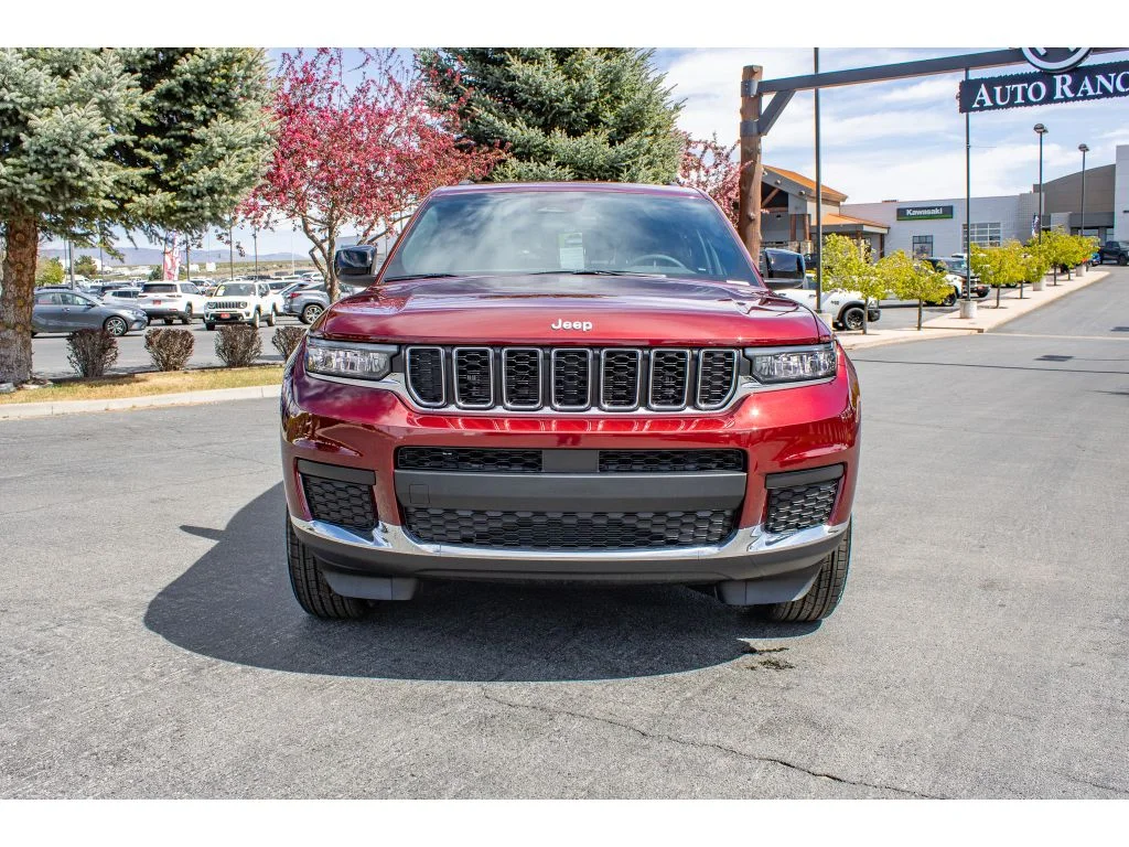 New 2026 Velvet Red Pearlcoat Jeep Laredo X image 3