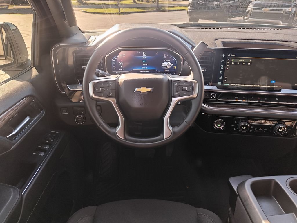 Used 2024 White Chevrolet LT image 16