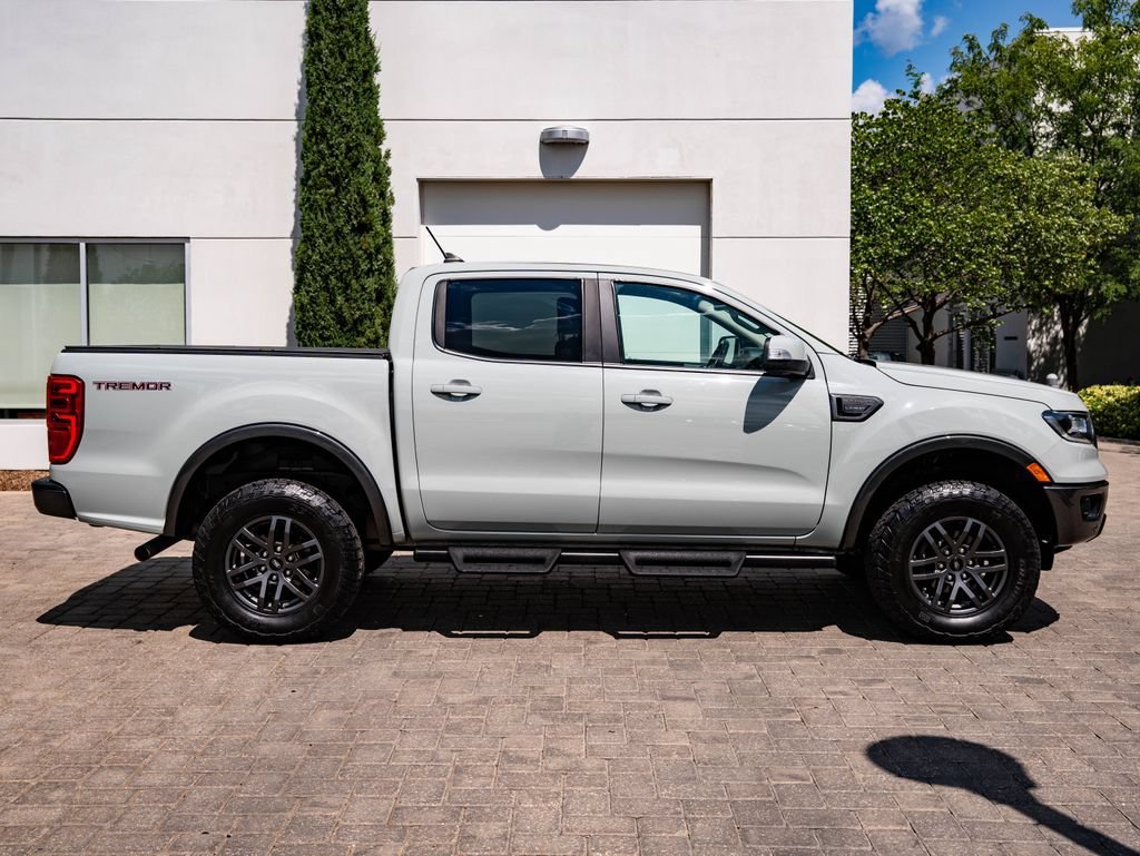 Used 2021 Cactus Gray Ford Lariat image 11