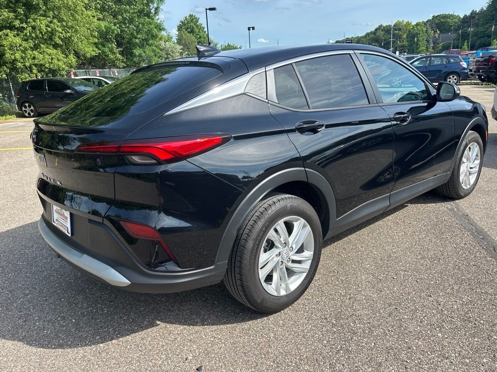 Used 2024 Ebony Twilight Metallic Buick Preferred image 27