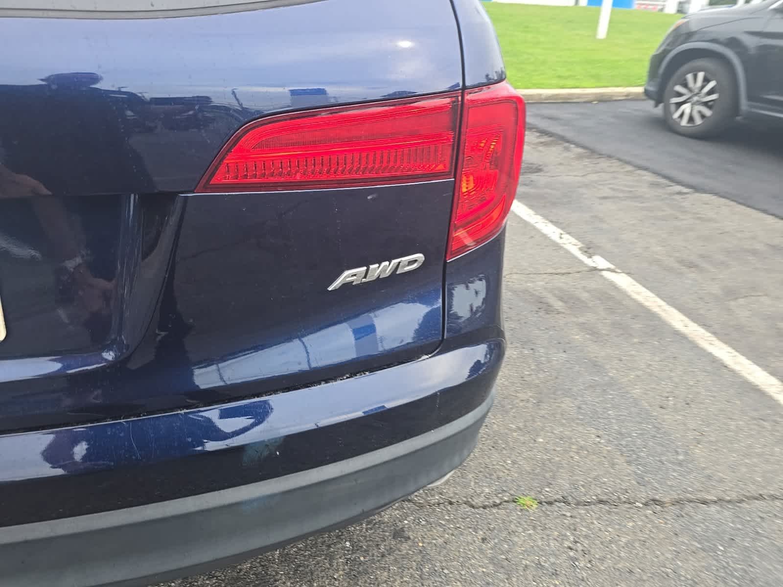 Used 2017 Blue Honda EX-L image 10