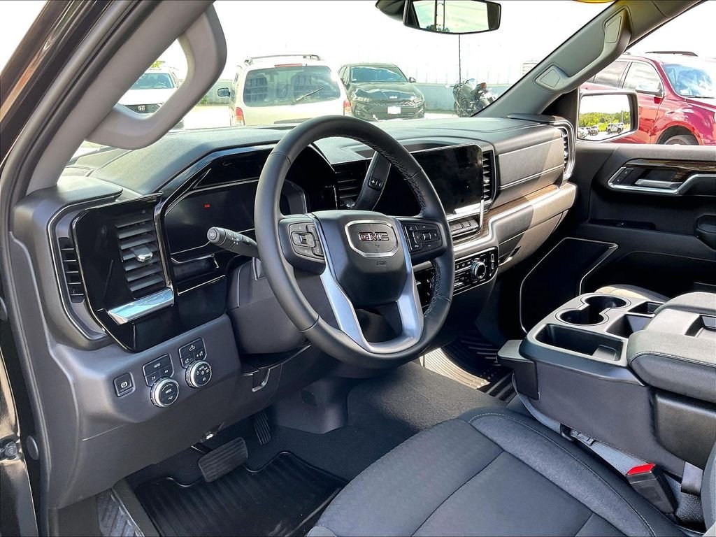 Used 2025 Black GMC Elevation image 8