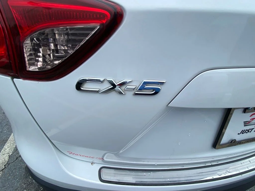 Used 2013 White Mazda Grand Touring image 14