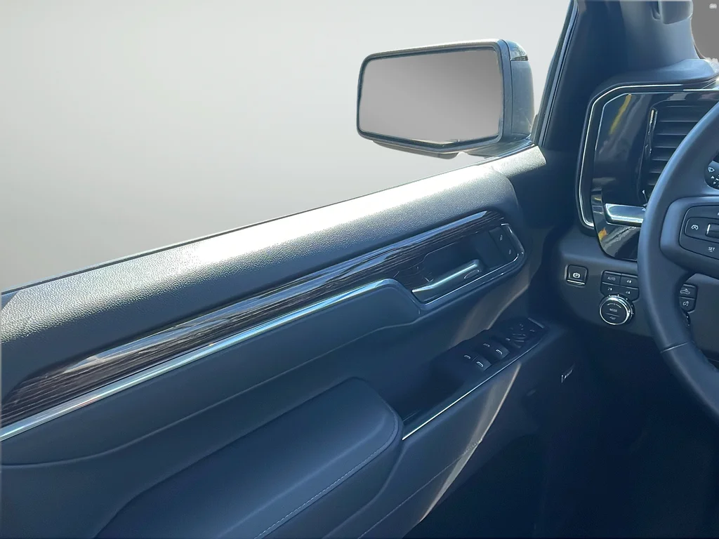 Used 2025 Black GMC Elevation image 32