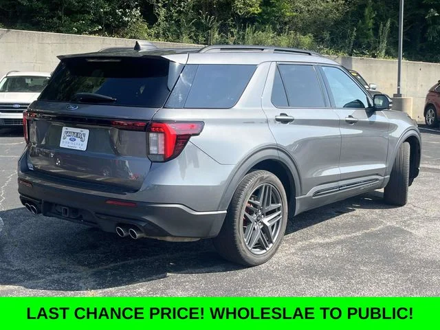 Certified Used 2025 Gray Ford ST image 3
