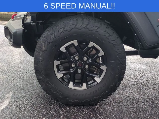 Used 2024 Gray Jeep Rubicon image 10
