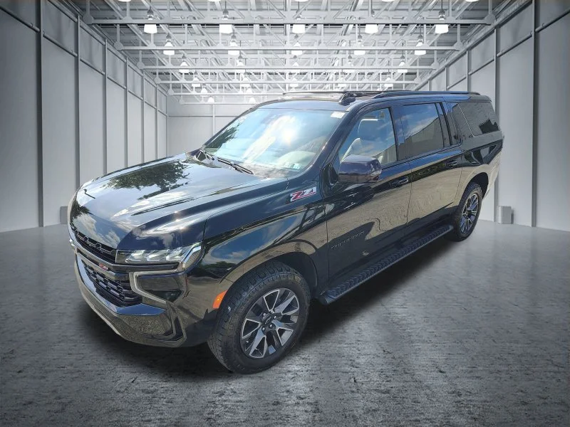 Used 2024 Black Chevrolet Z71 image 15