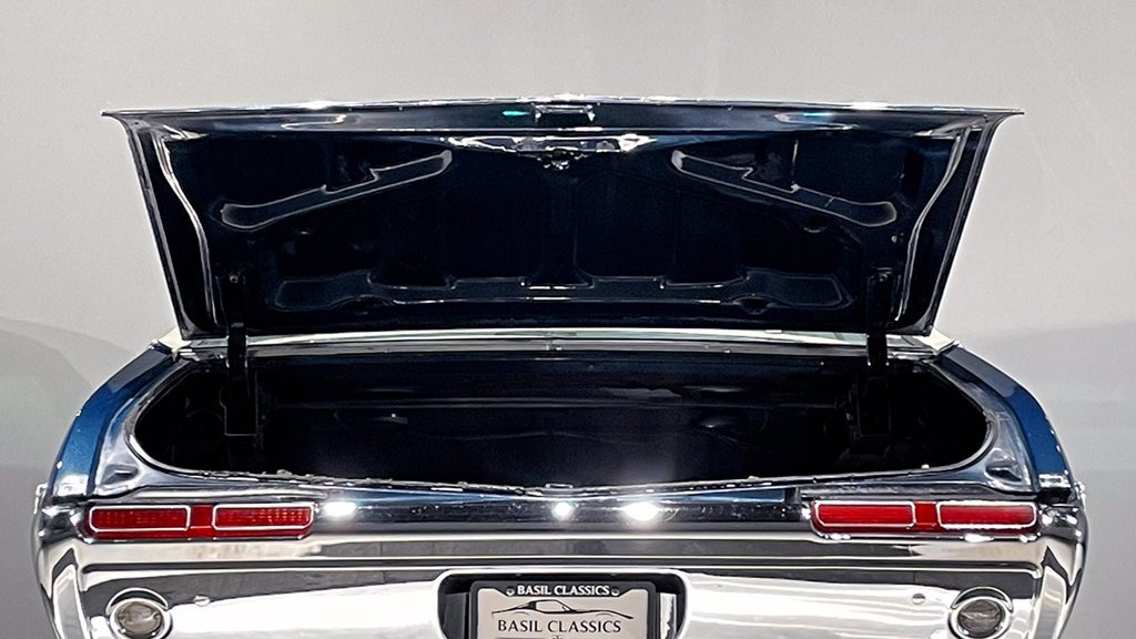 Used 1968  Oldsmobile Supreme image 28