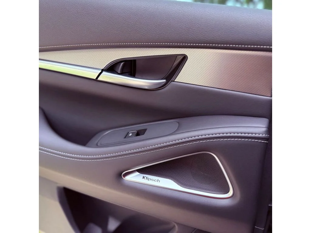 New 2026 Mineral Black INFINITI Luxe FWD image 24
