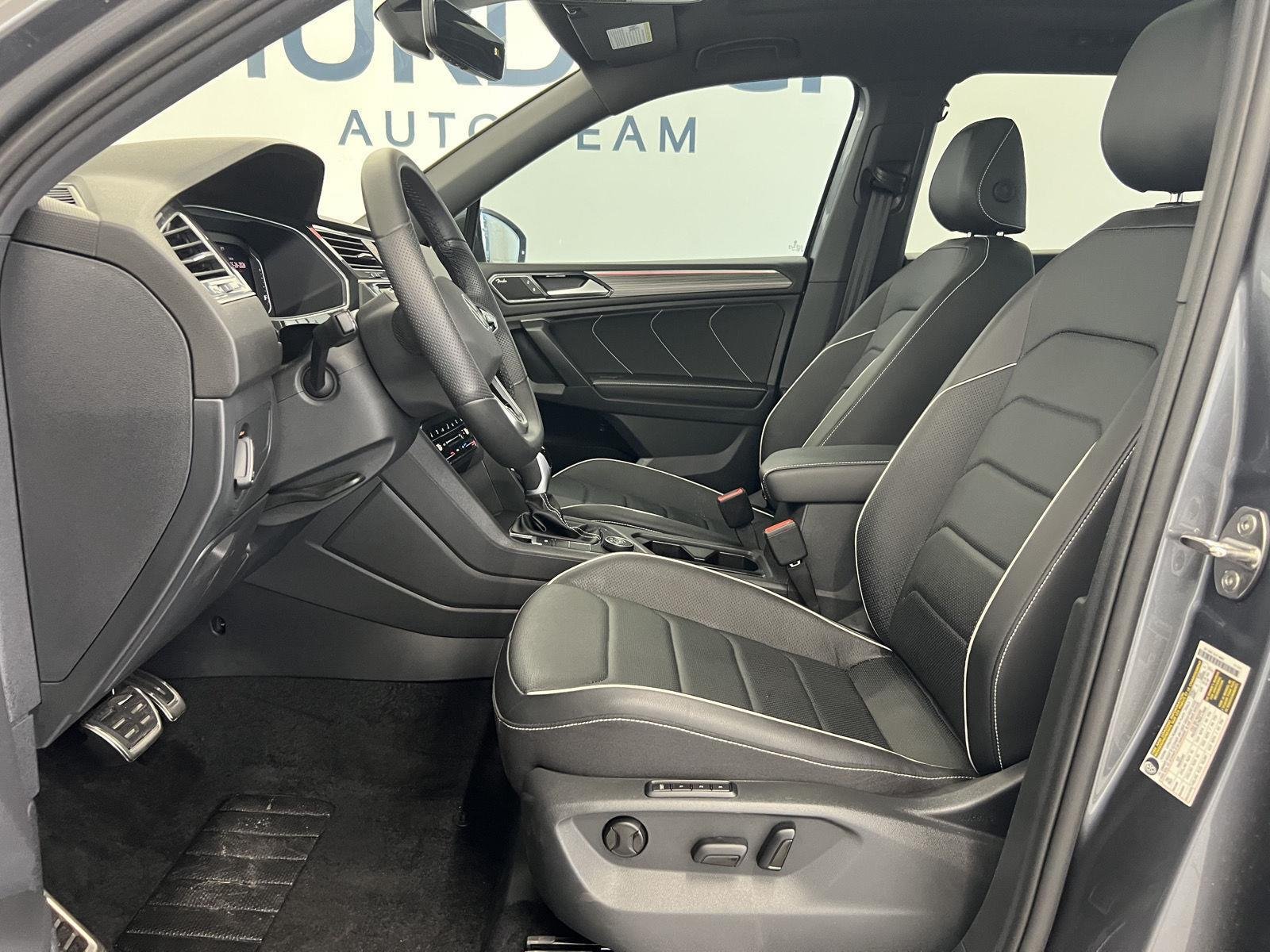 Used 2024 Platinum Gray Metallic Volkswagen SEL R-Line image 12