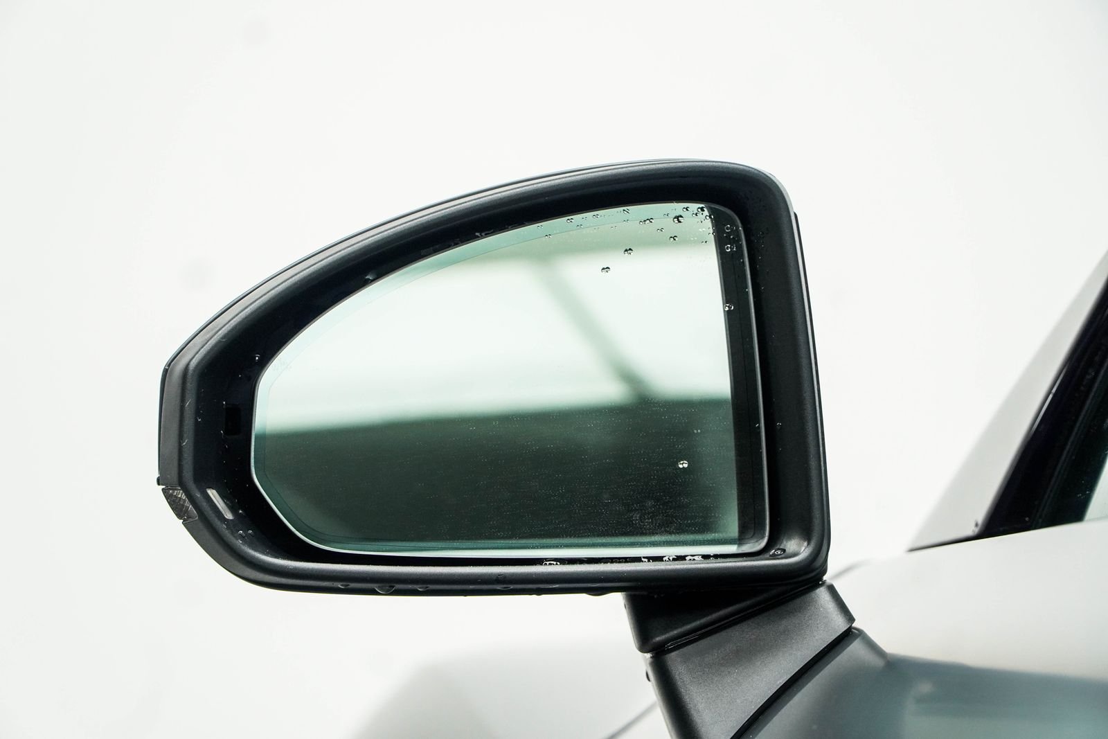 Used 2017 Green Audi 5.2 image 22