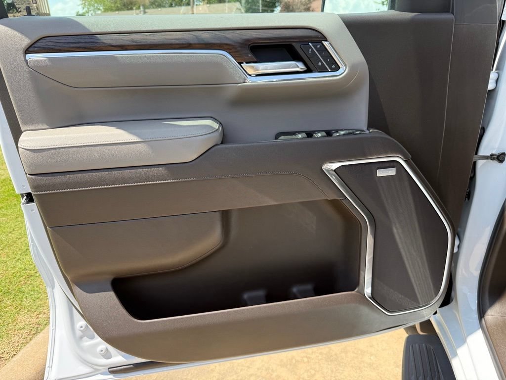 2026 GMC Sierra 1500 SLT - Photo 10