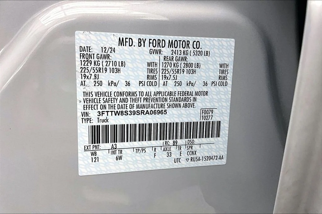 Certified Used 2025 White Metallic Ford Lariat image 36