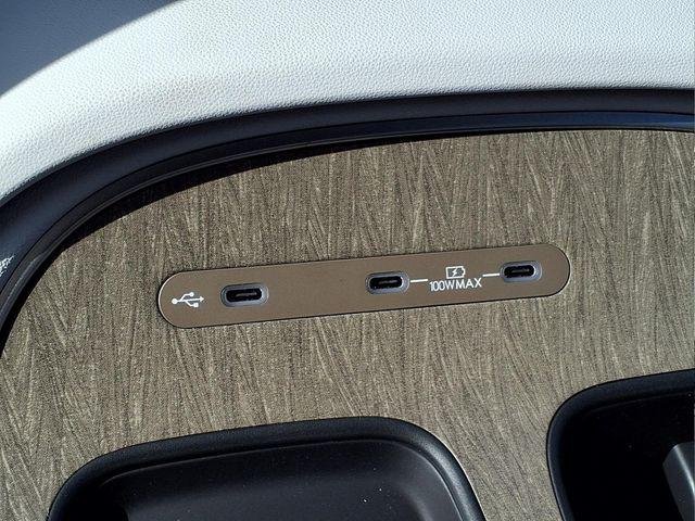 New 2026 Silver Hyundai SEL AWD image 18