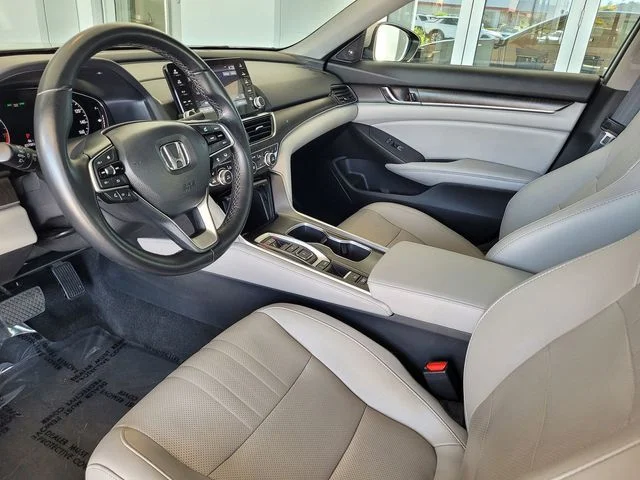 Used 2020 Silver Honda Touring 2.0T image 10