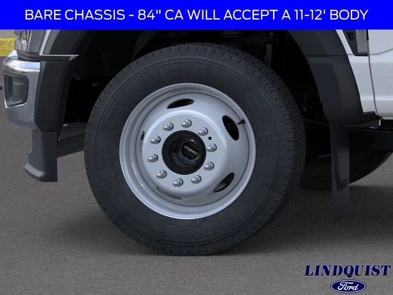 New 2026 Oxford White Ford F-450® XL image 19