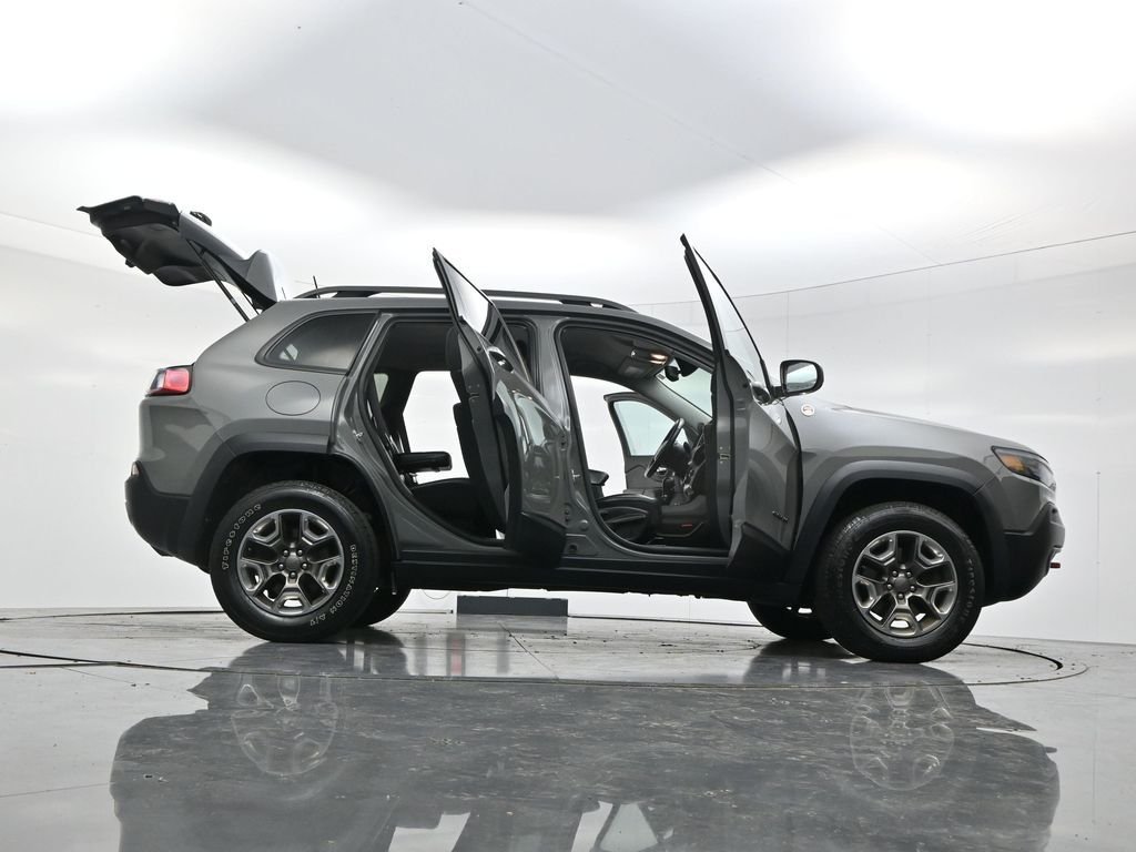 Used 2019 Sting Gray Clearcoat Jeep Trailhawk image 54