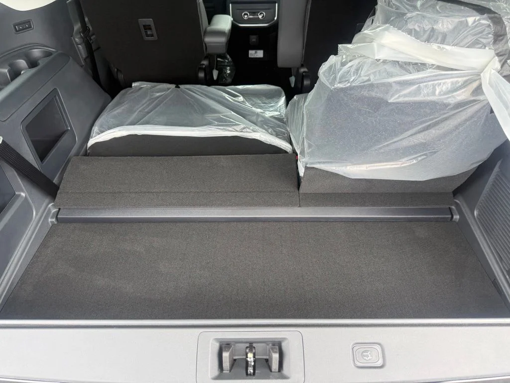 New 2026 Agate Black Metallic Ford Active image 52