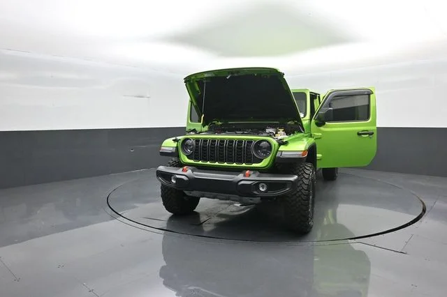 Used 2025 Mojito! Clearcoat Jeep Mojave image 37