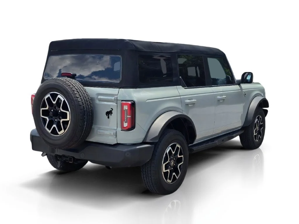 Used 2023 Cactus Gray Ford Base image 7