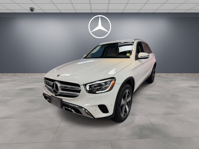 Certified Used 2022 White Mercedes-Benz GLC 300 image 3