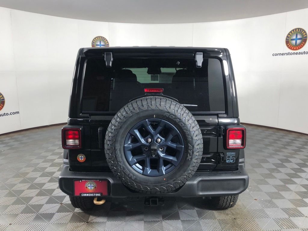 New 2026 Black Clear-Coat Exterior Paint Jeep 85th Anniversary Edition image 15