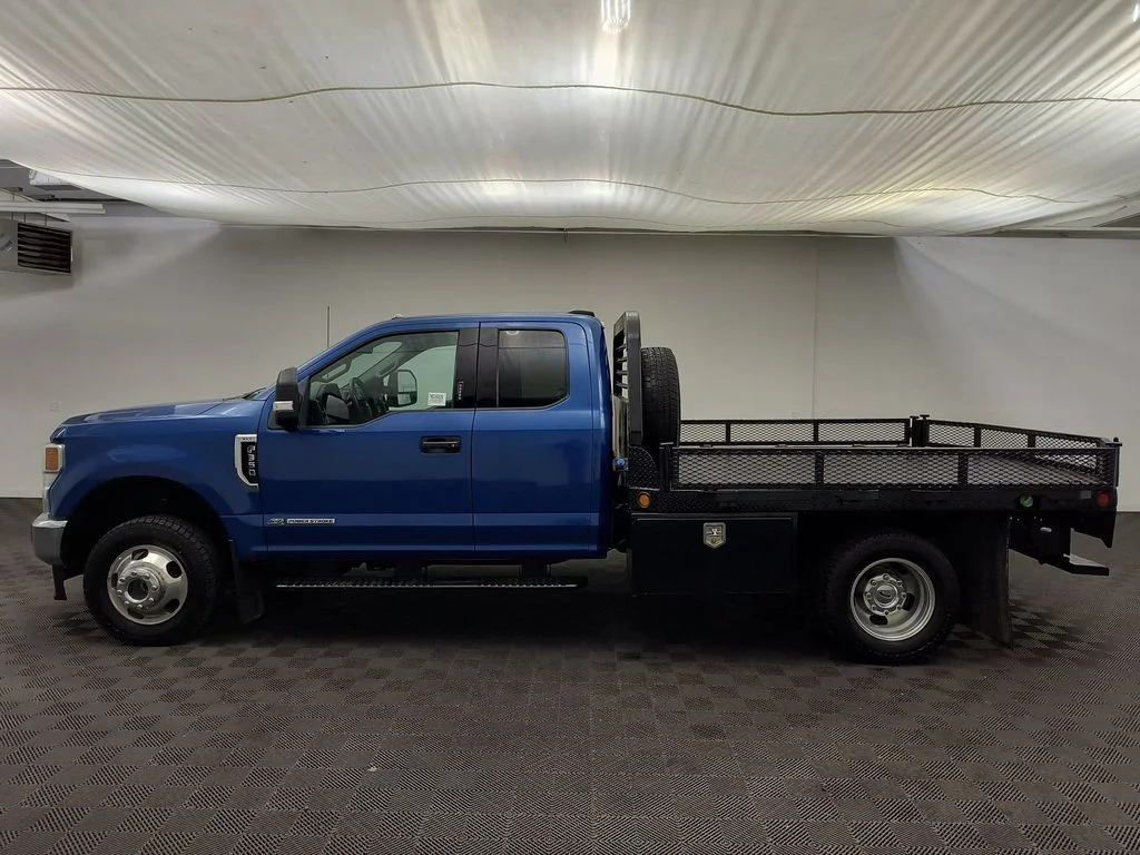 Used 2022 Atlas Blue Ford XLT image 2