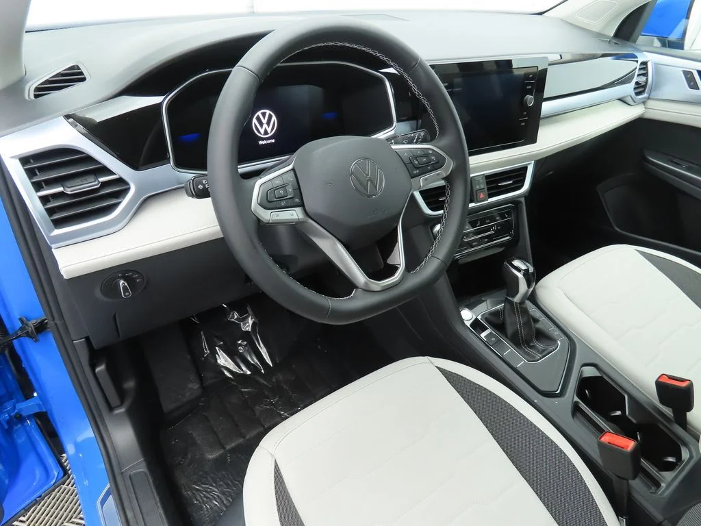 New 2026 Blue Volkswagen 1.5T SE image 9