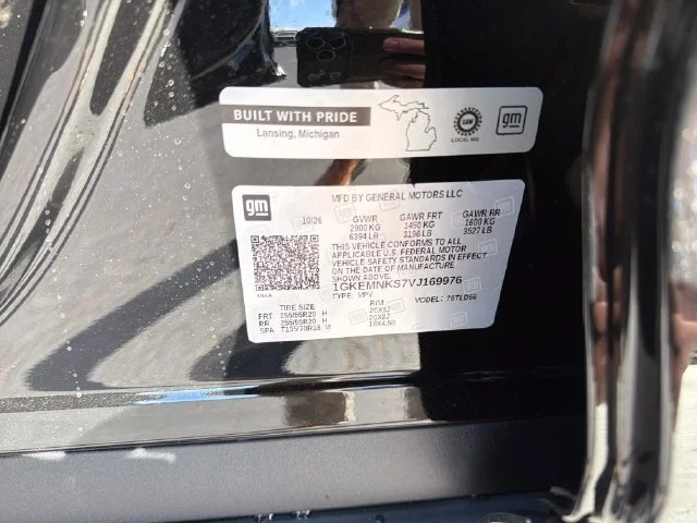 New 2027 Ebony Twilight Metallic GMC Elevation image 33