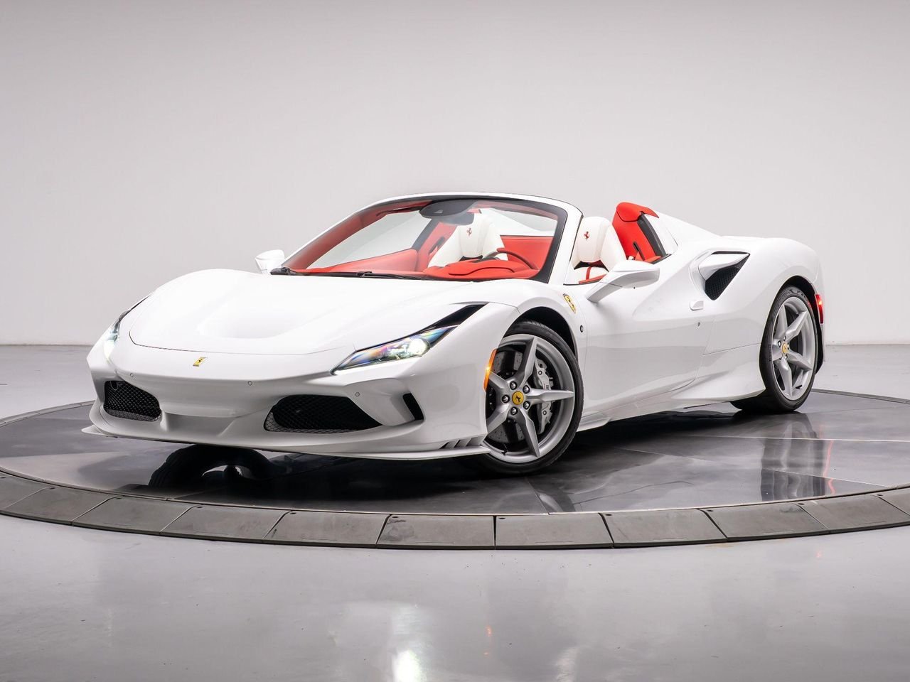 Used 2022 Bianco Cervino - Extra Campionario Ferrari Spider image 1
