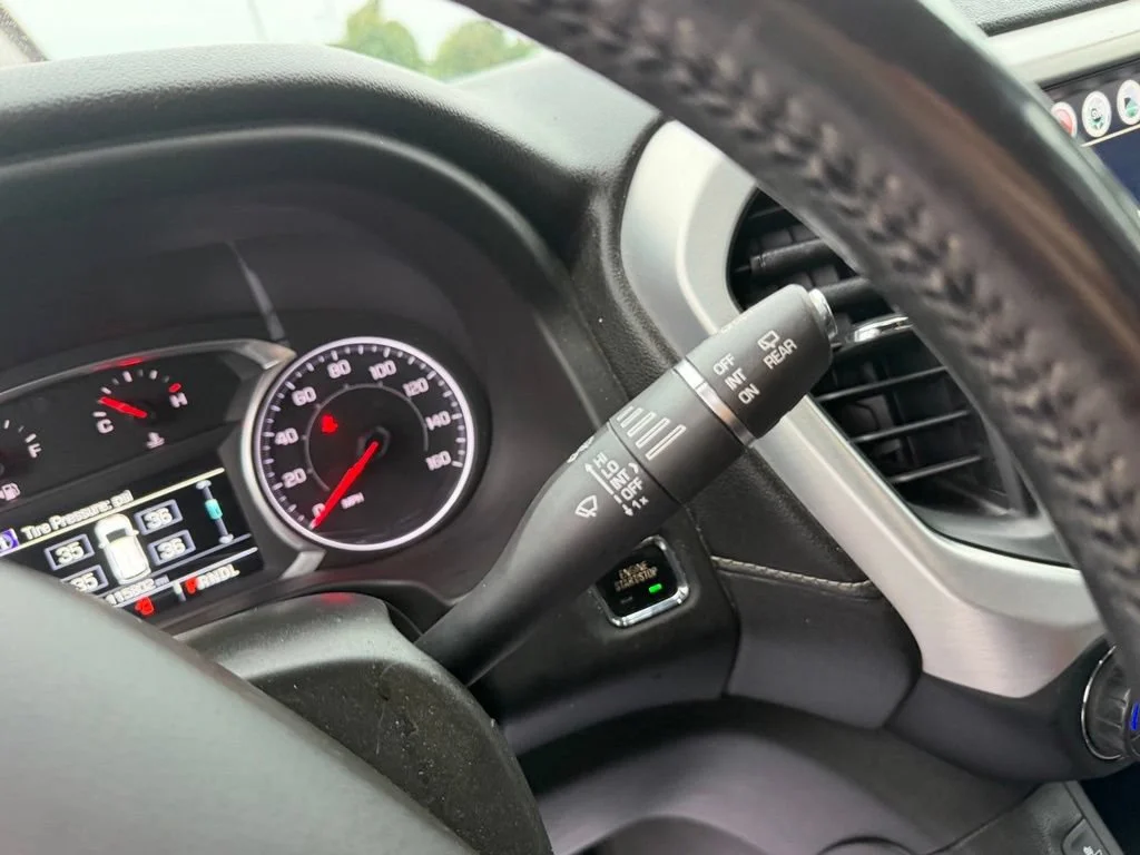 Used 2017 EBONY TWILIGHT METALLIC GMC SLE image 36