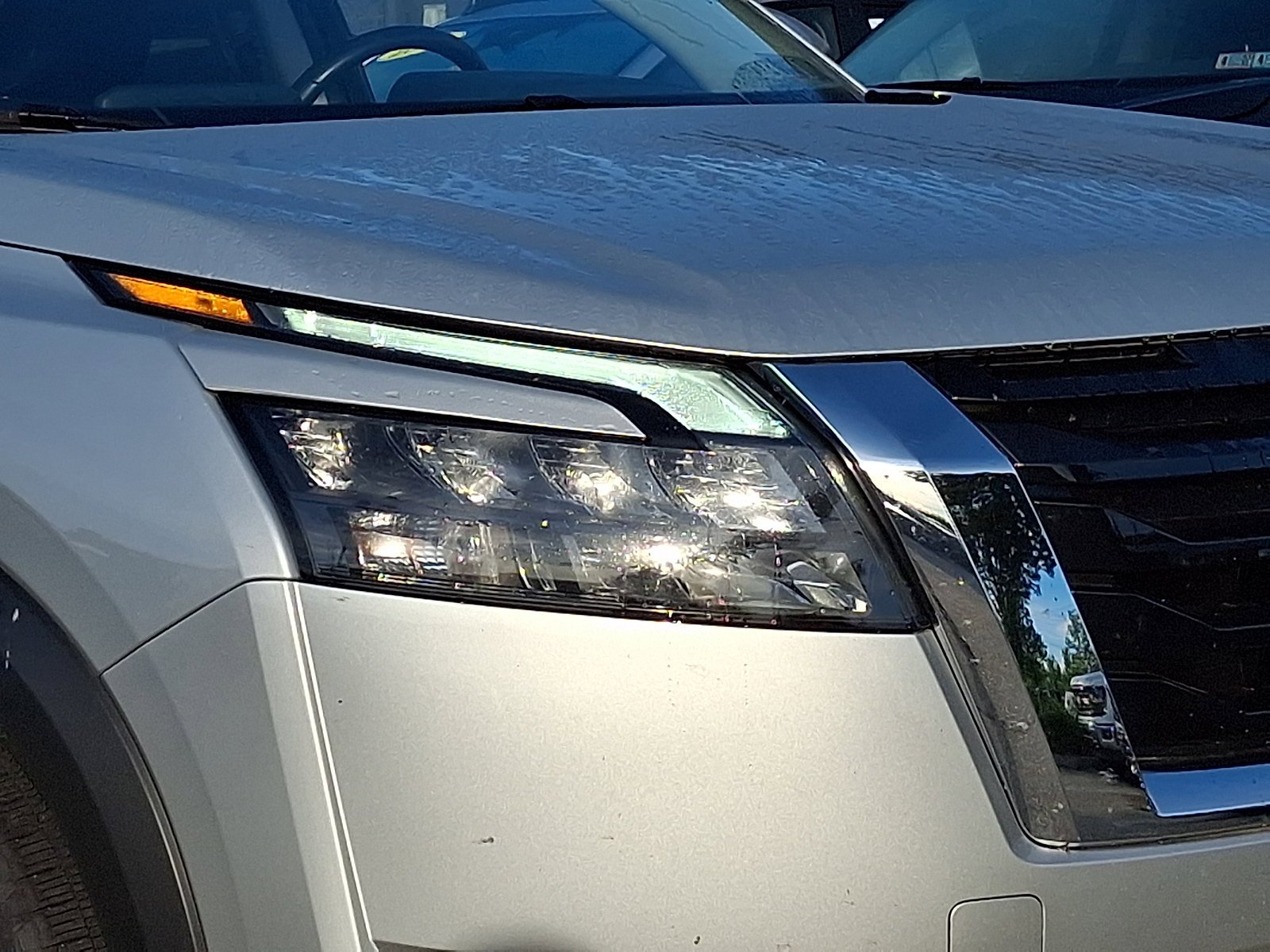 Used 2025 Brilliant Silver Metallic Nissan SV image 8