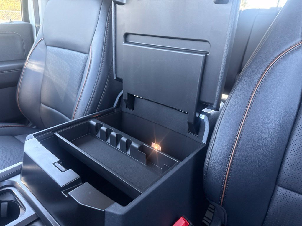 New 2026 Oxford White Ford Lariat image 28