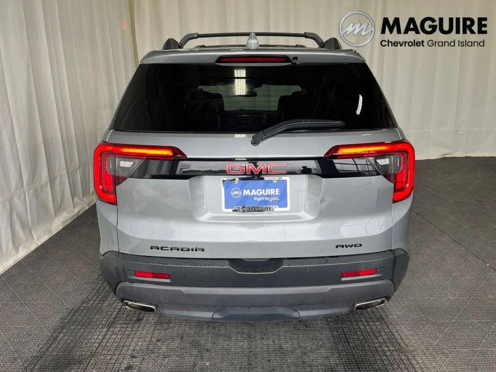 Used 2023 Silver GMC SLE image 27
