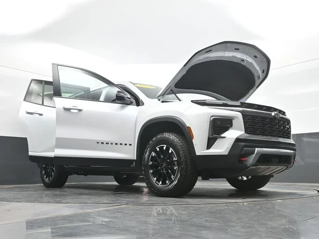 Used 2025 Beige Chevrolet Z71 image 32