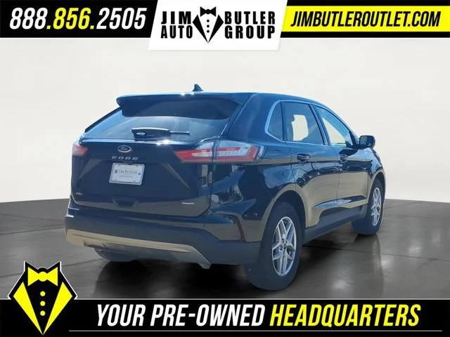 Used 2024  Ford SEL image 4