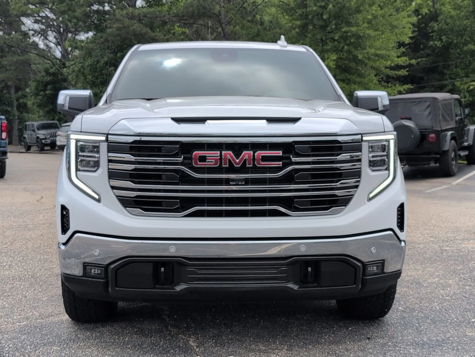 New 2026 Summit White GMC SLT image 9