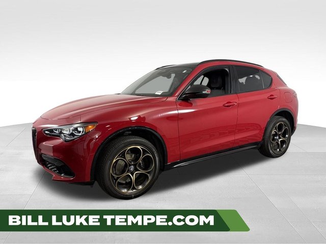 2025 Alfa Romeo Stelvio Intensa