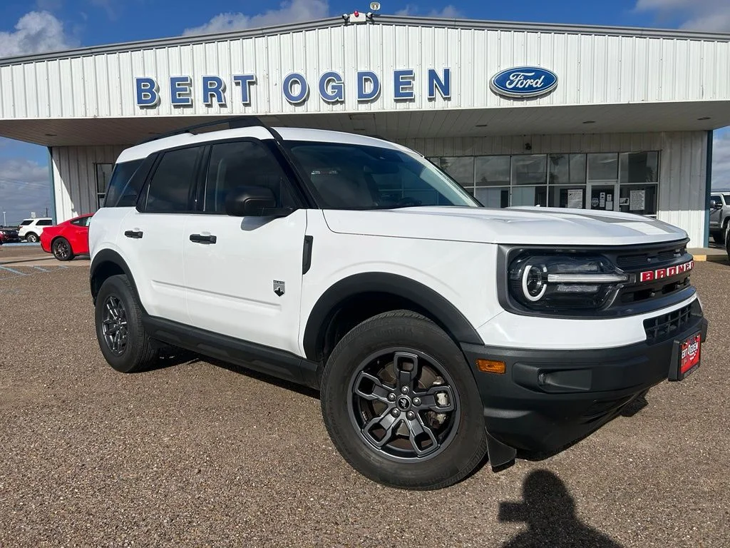 Used 2022 White Ford Big Bend image 1