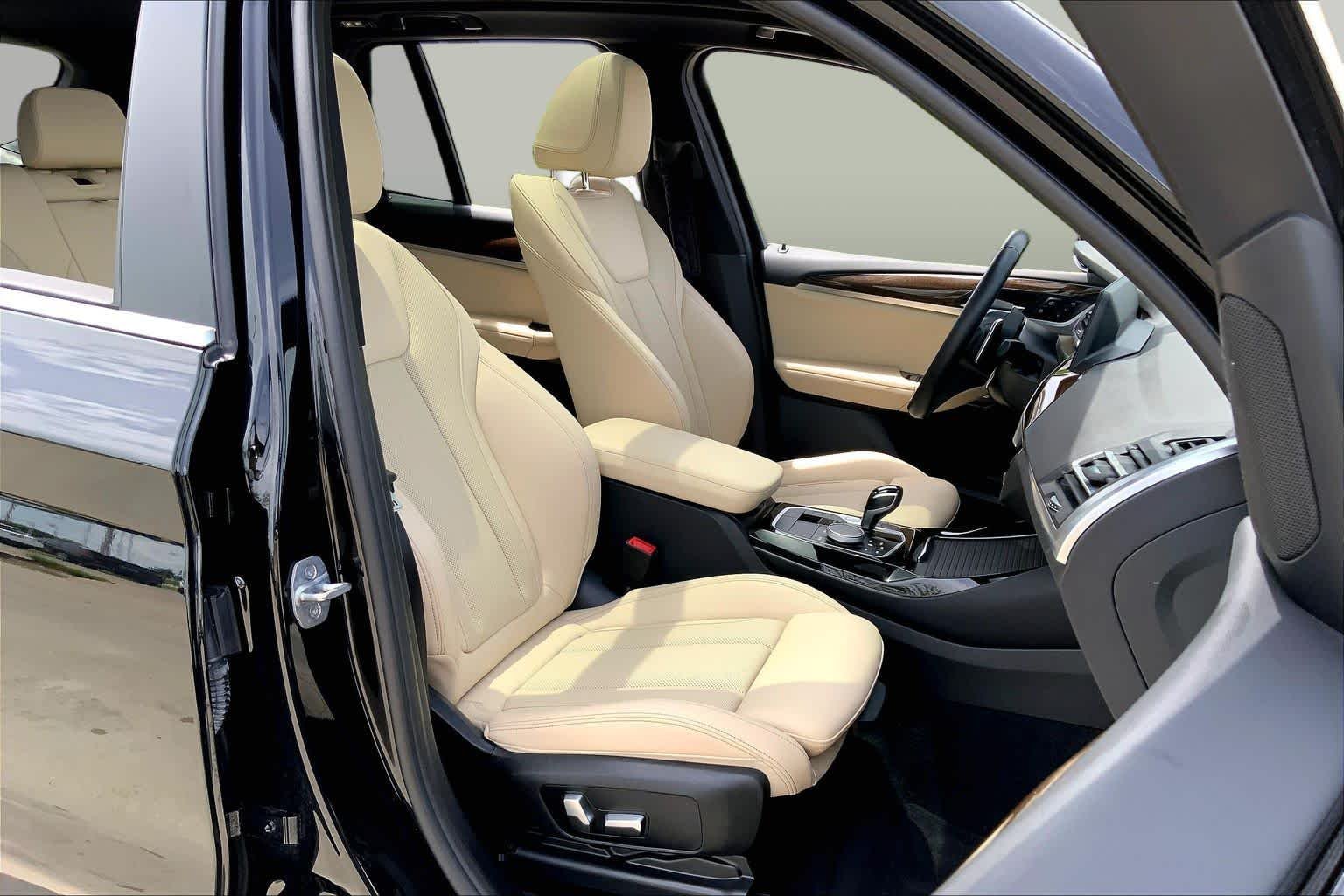 Used 2023 Jet Black BMW sDrive30i image 8