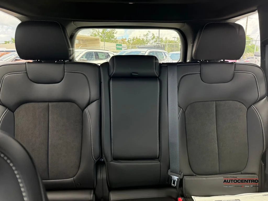 New 2026 Baltic Grey Metallic Clear Coat Jeep  image 3