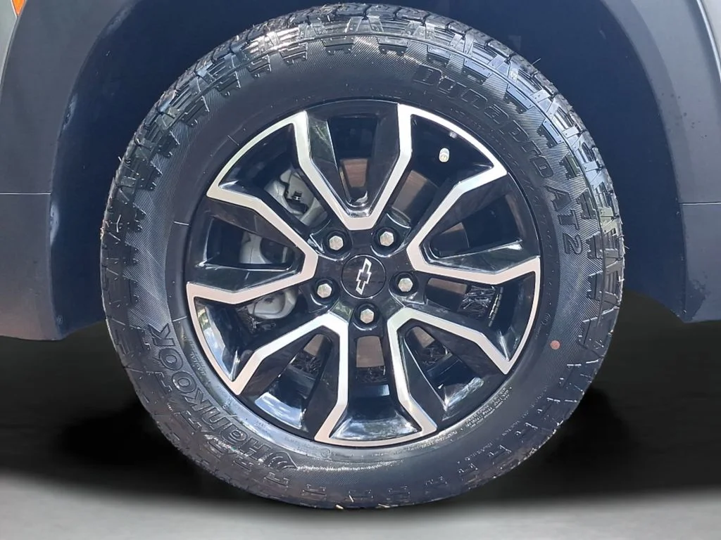 Used 2024 Sterling Gray Metallic Chevrolet ACTIV image 10