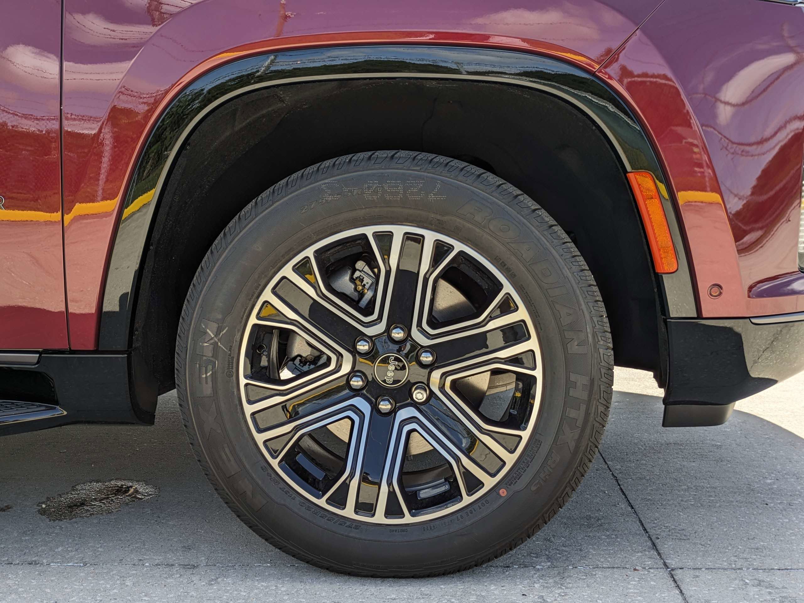 New 2026 Velvet Red Pearl-Coat Exterior Paint Jeep  image 11