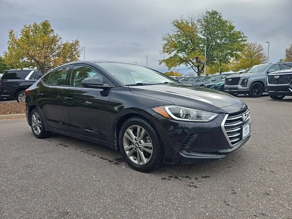 Used 2018 Phantom Black Hyundai SEL image 7