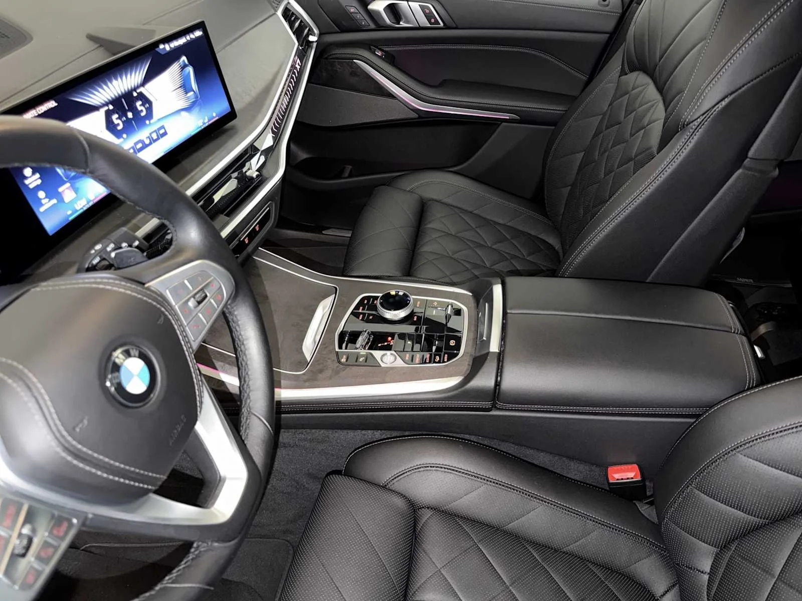 2024 BMW X7 40i - Photo 19