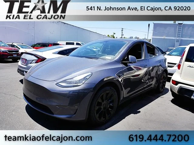 2023 Tesla Model Y's photo